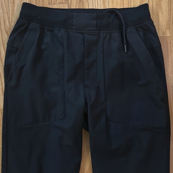 Lululemon sz M ABC Jogger Warpstreme Black Jogger Pants great condition - Picture 3 of 13